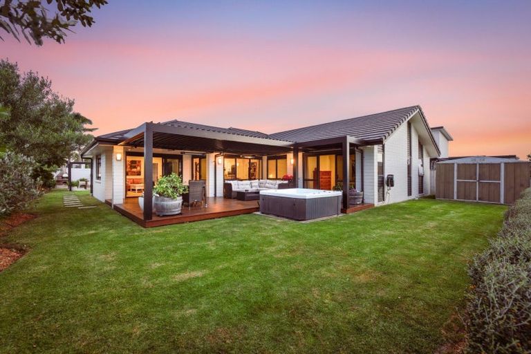 Photo of property in 7 Senecio Way, Papamoa Beach, Papamoa, 3118
