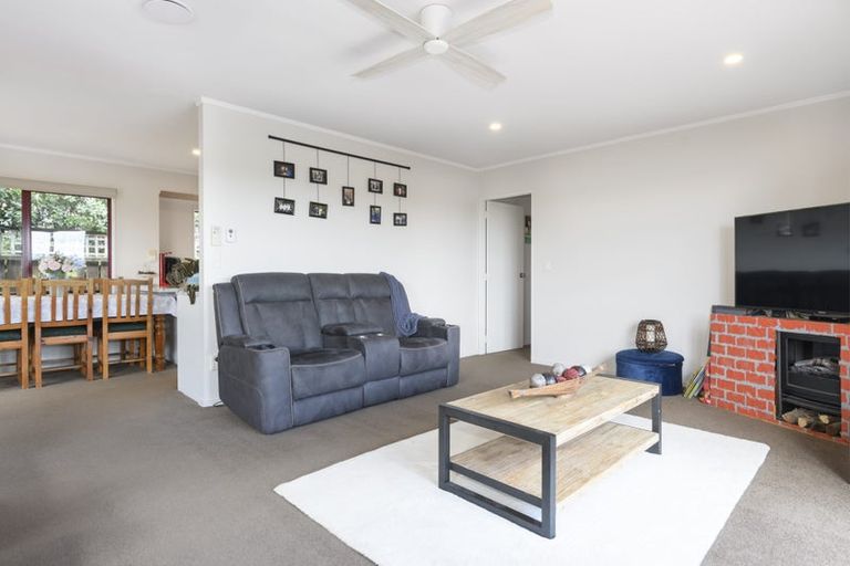 Photo of property in 63 Meander Drive, Welcome Bay, Tauranga, 3112