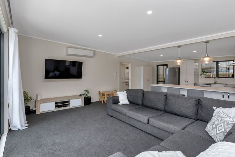 Photo of property in 53 Pebble Beach Boulevard, Te Kamo, Whangarei, 0112