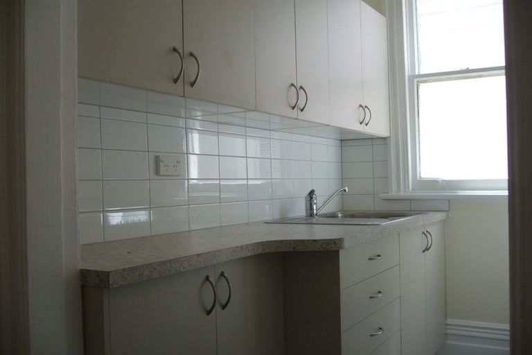 Photo of property in 6 Telford Terrace, Oriental Bay, Wellington, 6011