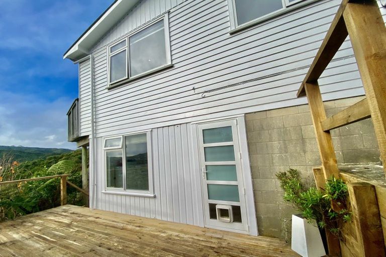 Photo of property in 107f2 Allington Road, Karori, Wellington, 6012