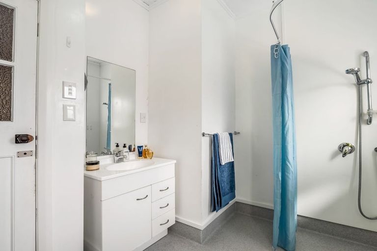 Photo of property in 31 Jackson Street, College Estate, Whanganui, 4500