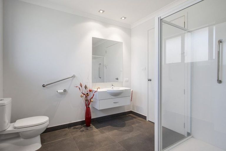 Photo of property in 28 Noble Johnston Drive, Katikati, 3129