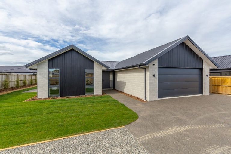 Photo of property in 23 Greig Crescent, Amberley, 7481