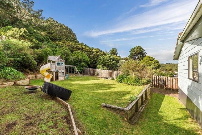 Photo of property in 43 Mercury Way, Whitby, Porirua, 5024