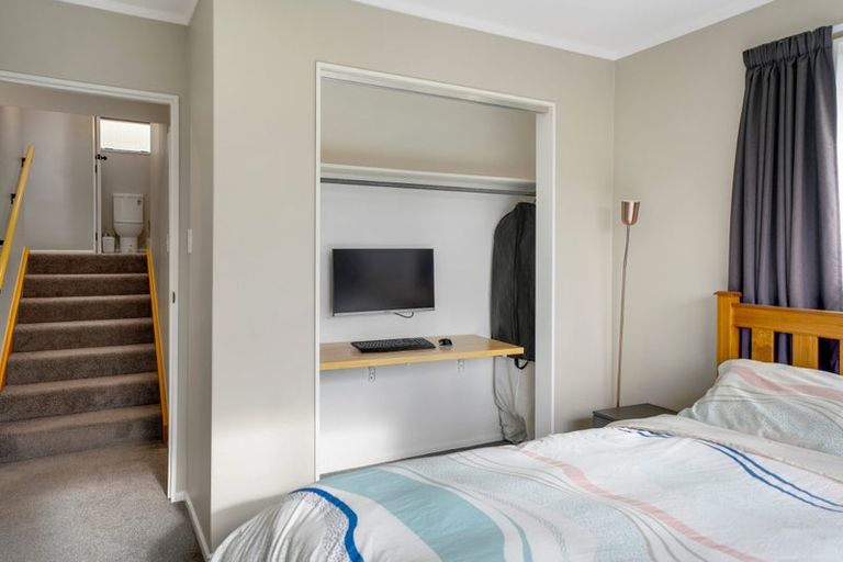 Photo of property in 27b Shackle Lane, Whitby, Porirua, 5024