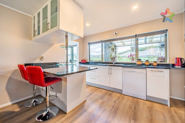 Photo of property in 28 Kawatiri Grove, Wainuiomata, Lower Hutt, 5014