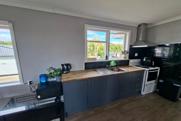 Photo of property in 34 Bartholomew Road, Levin, 5510