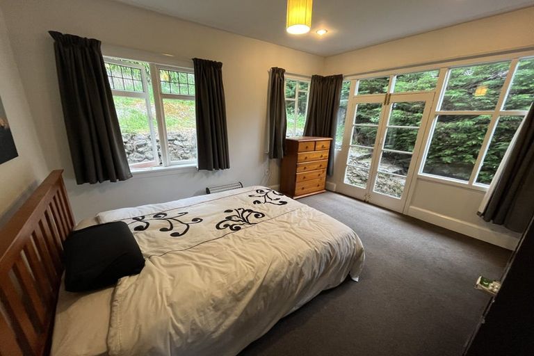 Photo of property in 24 Valley Road, Cashmere, Christchurch, 8022