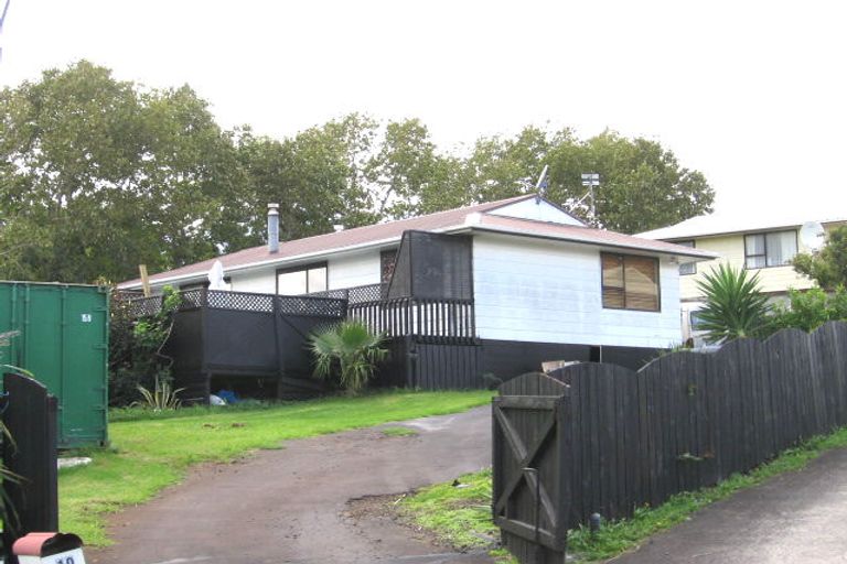 Photo of property in 10 Rapaki Place, Te Atatu Peninsula, Auckland, 0610