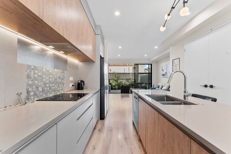 Photo of property in 17 Peihana Road, Hobsonville, Auckland, 0616