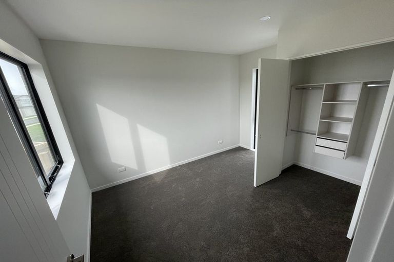 Photo of property in 7 Pepeke Way, Orewa, 0931
