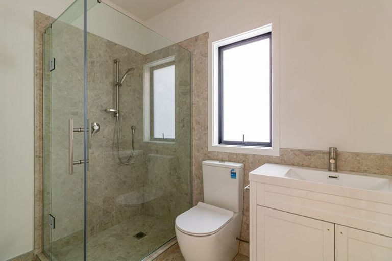 Photo of property in 12 Blanc Road, Silverdale, 0932