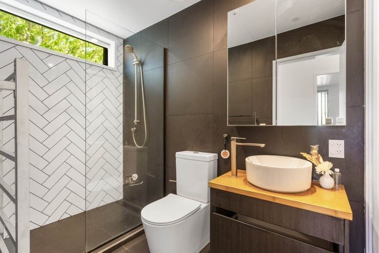 Photo of property in 1/165 Hobsonville Point Road, Hobsonville, Auckland, 0616