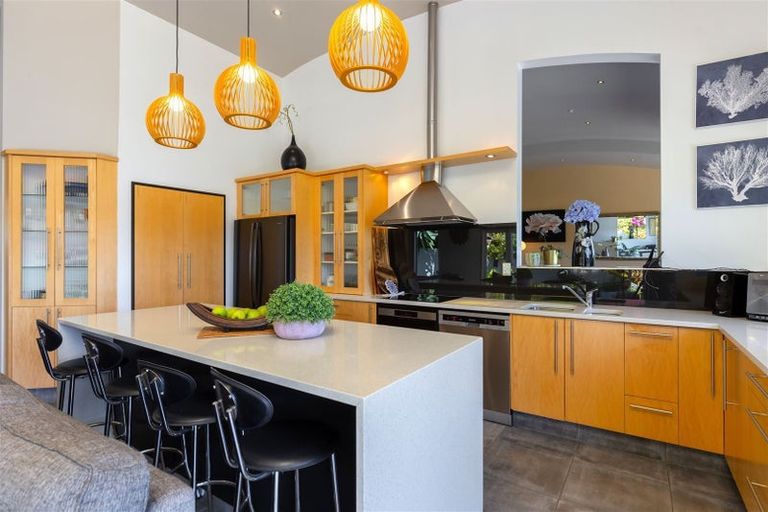 Photo of property in 2 Marina View, Waikawa, Picton, 7281