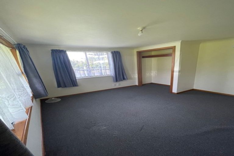 Photo of property in 140 Waimumu Road, Massey, Auckland, 0614