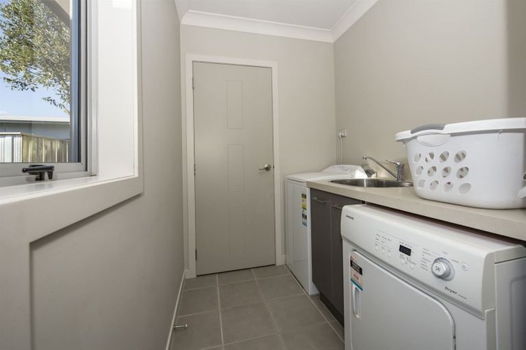 Photo of property in 25 Madison Street, Cambridge, 3434