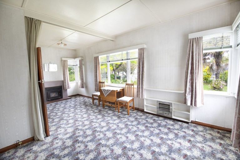 Photo of property in 9 Cassino Crescent, Onekawa, Napier, 4110