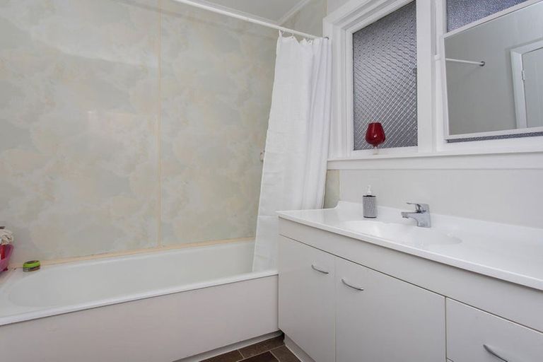 Photo of property in 3 Waters Street, Hoon Hay, Christchurch, 8025