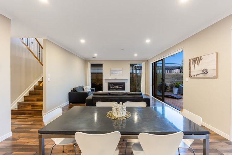 Photo of property in 17 Tawatawa Street, Long Bay, Auckland, 0630