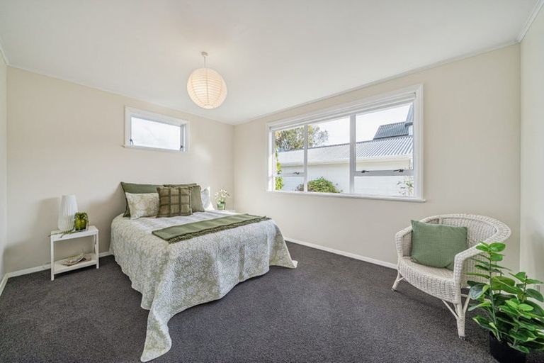 Photo of property in 13 Whirinaki Crescent, Heretaunga, Upper Hutt, 5018