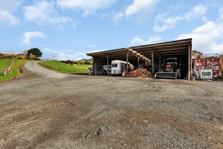 Photo of property in 1488 Kirikopuni Road, Tangiteroria, 0381