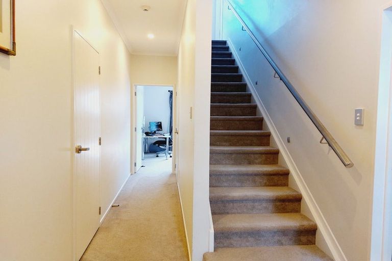 Photo of property in 3 Laquinta Place, Flat Bush, Auckland, 2019