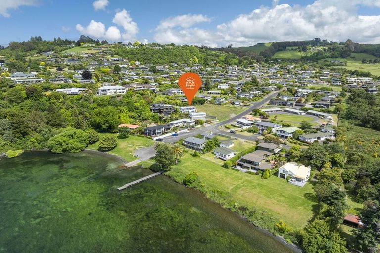 Photo of property in 4/22 Alberta Street, Acacia Bay, Taupo, 3330