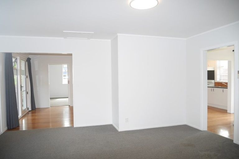 Photo of property in 3 Percival Road, Paraparaumu Beach, Paraparaumu, 5032