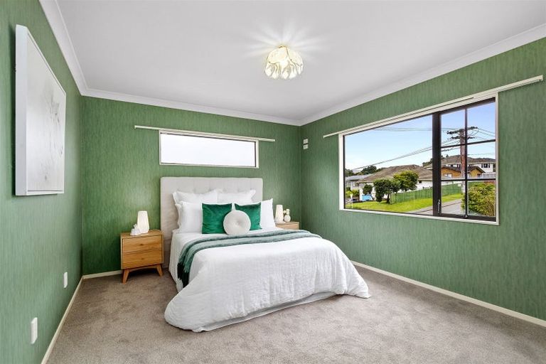 Photo of property in 23a Larsen Crescent, Tawa, Wellington, 5028