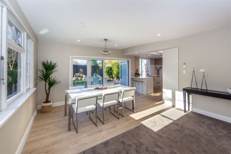 Photo of property in 66 Wilsons Road, Saint Martins, Christchurch, 8022