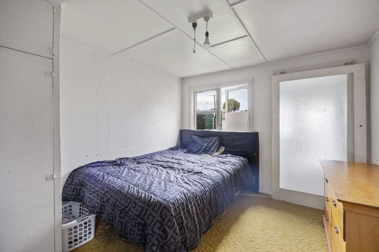 Photo of property in 1 Wood Street, Kakaramea, Patea, 4598