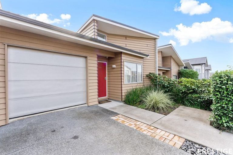 Photo of property in 30 Station Street, Hobsonville, Auckland, 0618