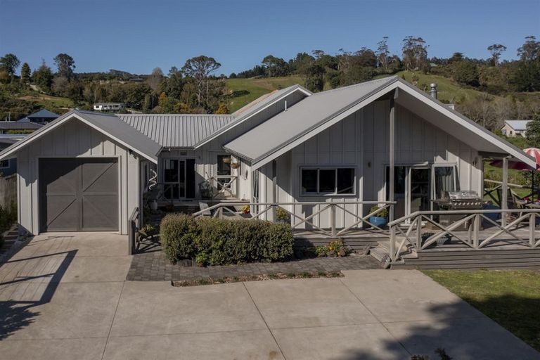 Photo of property in 2 Scott Drive, Cooks Beach, Whitianga, 3591