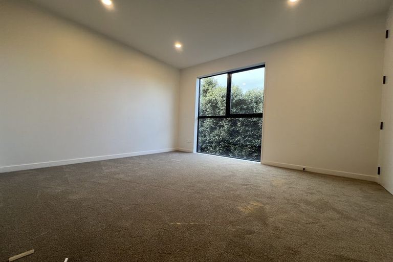 Photo of property in 35 Meadway, Sunnyhills, Auckland, 2010
