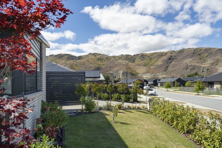 Photo of property in 17 Guano Crescent, Cromwell, 9310