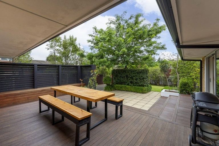 Photo of property in 4 Kirkdale Place, Avonhead, Christchurch, 8042