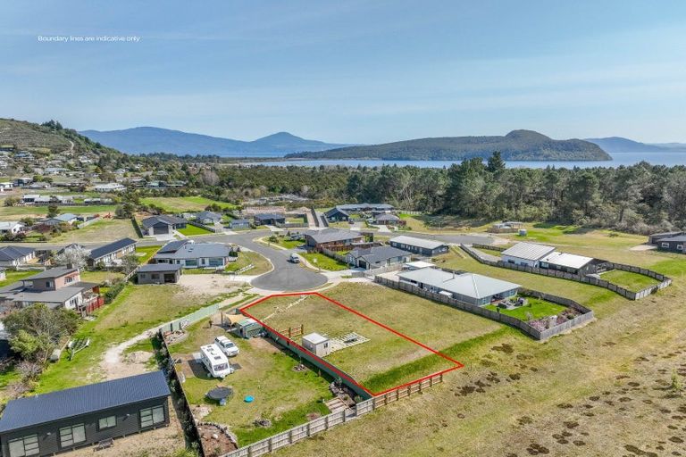 Photo of property in 10 Kohuhu Place, Motuoapa, 3382