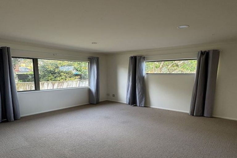 Photo of property in 12 Mangerton Lane, East Tamaki Heights, Auckland, 2016