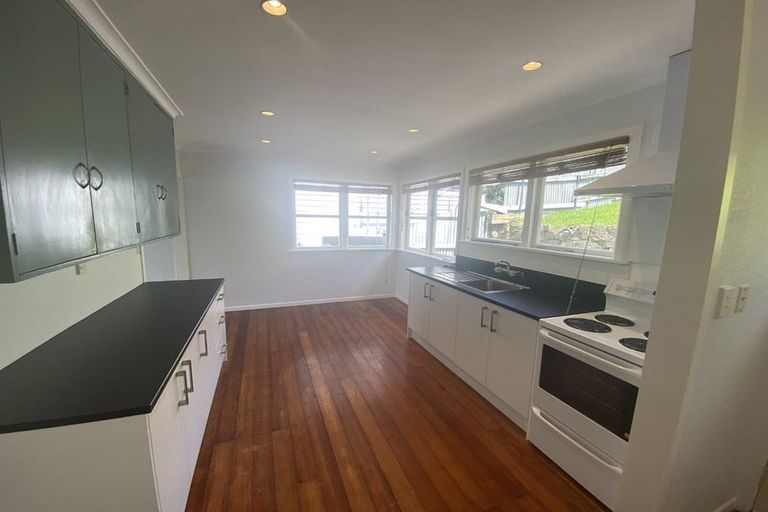 Photo of property in 87 Miramar North Road, Miramar, Wellington, 6022