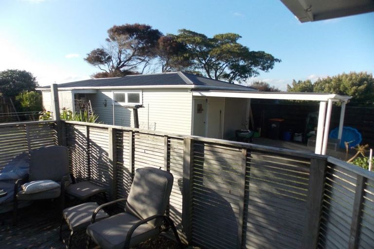 Photo of property in 45 Sutherland Crescent, Westbrook, Palmerston North, 4412