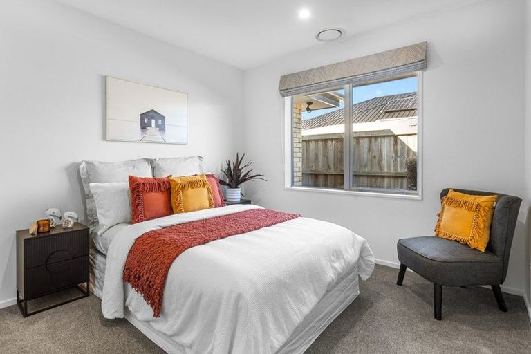 Photo of property in 16 Longcot Drive, Rolleston, 7615