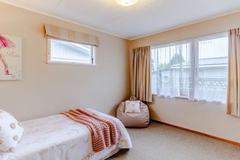 Photo of property in 77 York Avenue, Tamatea, Napier, 4112