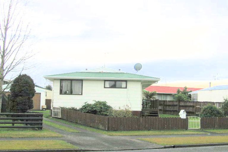 Photo of property in 38 Enfield Street, Nawton, Hamilton, 3200