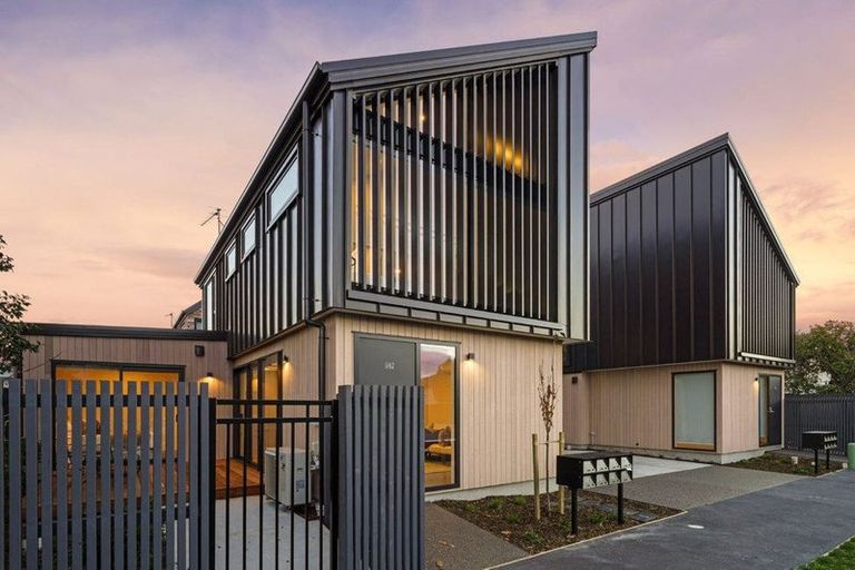 Photo of property in 1/62 Derby Street, St Albans, Christchurch, 8014