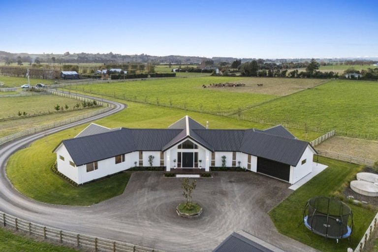 Photo of property in 160 Pharazyn Road, Feilding, 4777