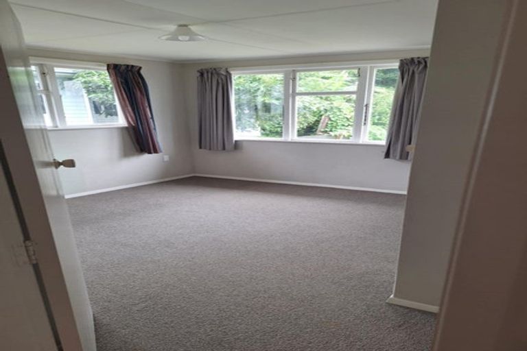 Photo of property in 33 Henderson Crescent, Parkvale, Tauranga, 3112