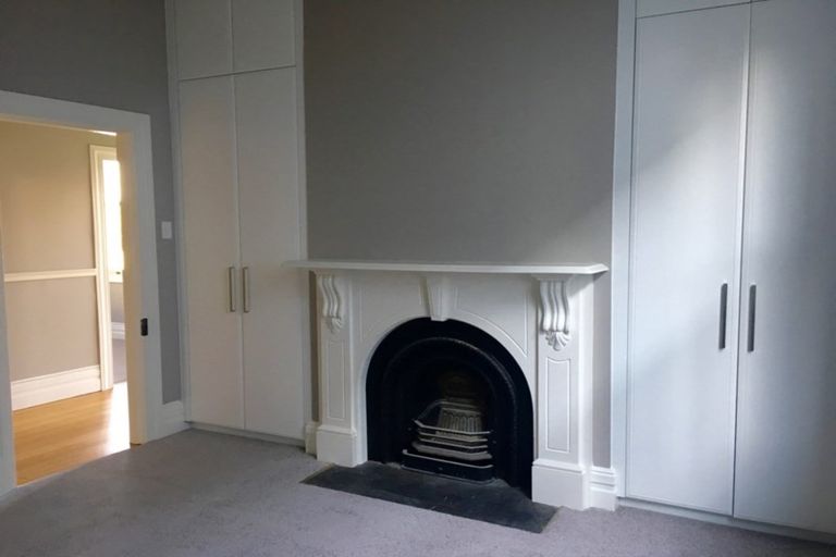 Photo of property in 2 Milton Road, Northcote Point, Auckland, 0627