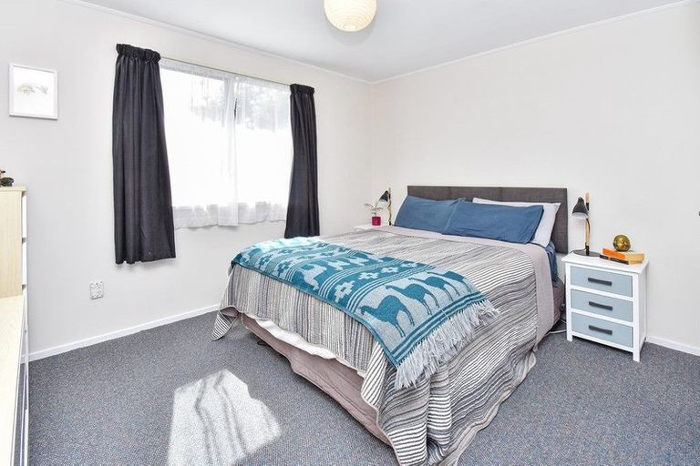 Photo of property in 1/44 Taitimu Drive, Weymouth, Auckland, 2103