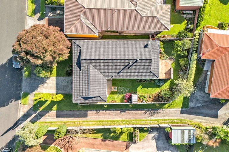 Photo of property in 39 Nevada Drive, Merrilands, New Plymouth, 4312